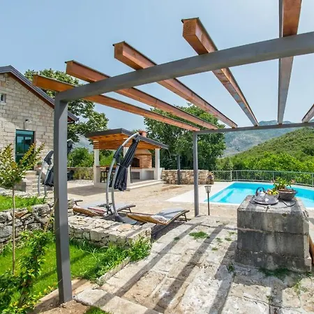 Villa Rosa *